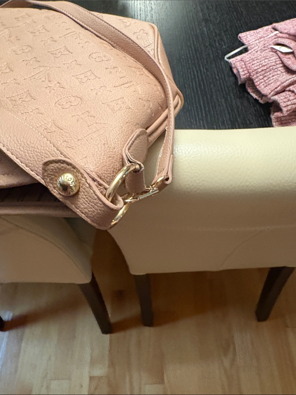 Fashion- Louis Vuitton Loop Hobo Shoulder Bag Beige - Picture 13 of 16